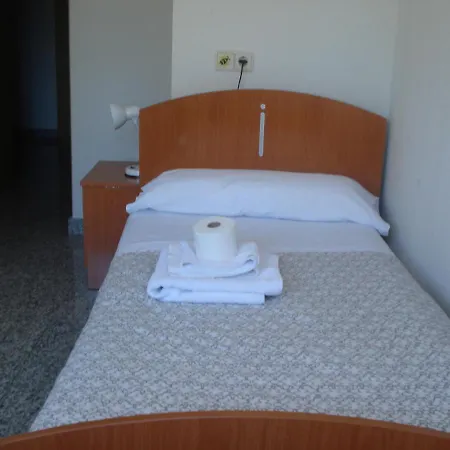 Residencia Universitaria Atilano Coco Appartamento *