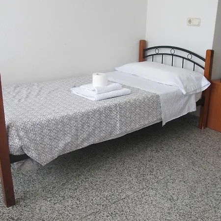 Residencia Universitaria Atilano Coco Appartamento